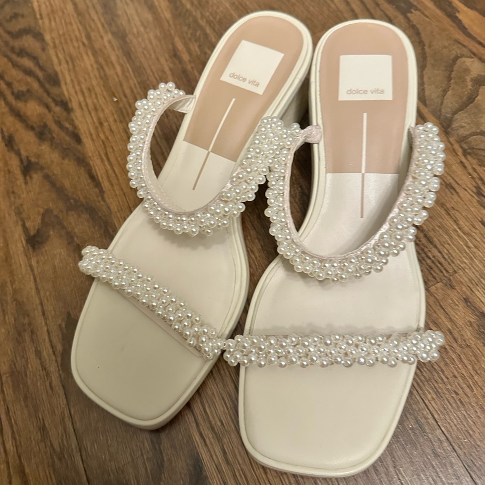 Dolce Vita River Pearl Heels